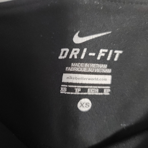 Nike dri fit capris - Picture 3 of 5